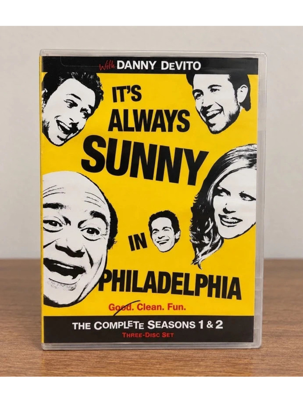 It’s Always Sunny in Philadelphia Complete Seasons 1 & 2 DVD 3-Disc Set